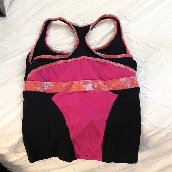 Workout Tank w Quarter Zip - Picture 4 of 6